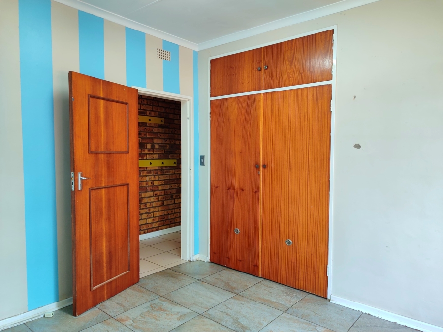 4 Bedroom Property for Sale in Flamwood North West